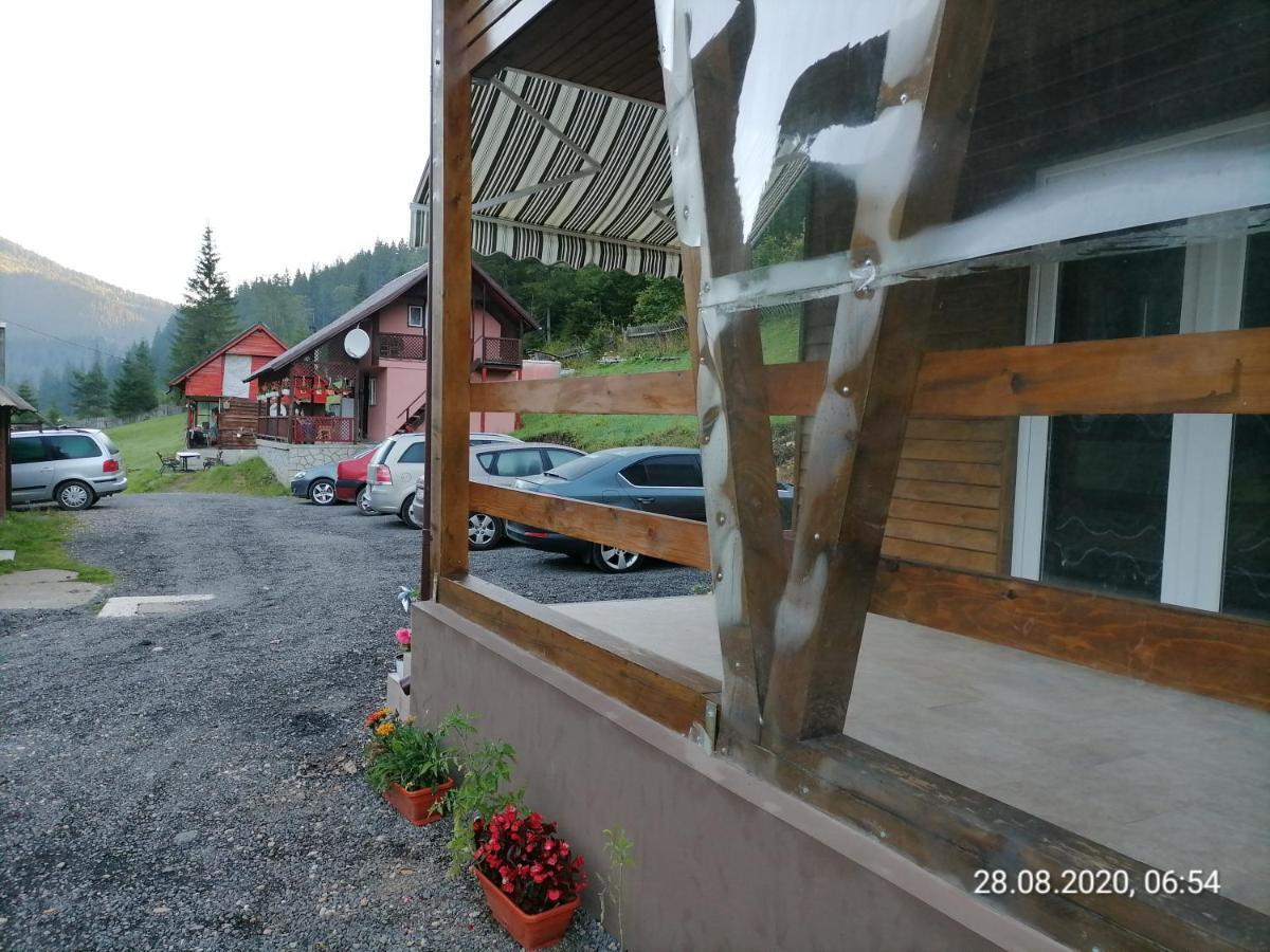 Pensiunea Izabel Lacu Rosu Buitenkant foto