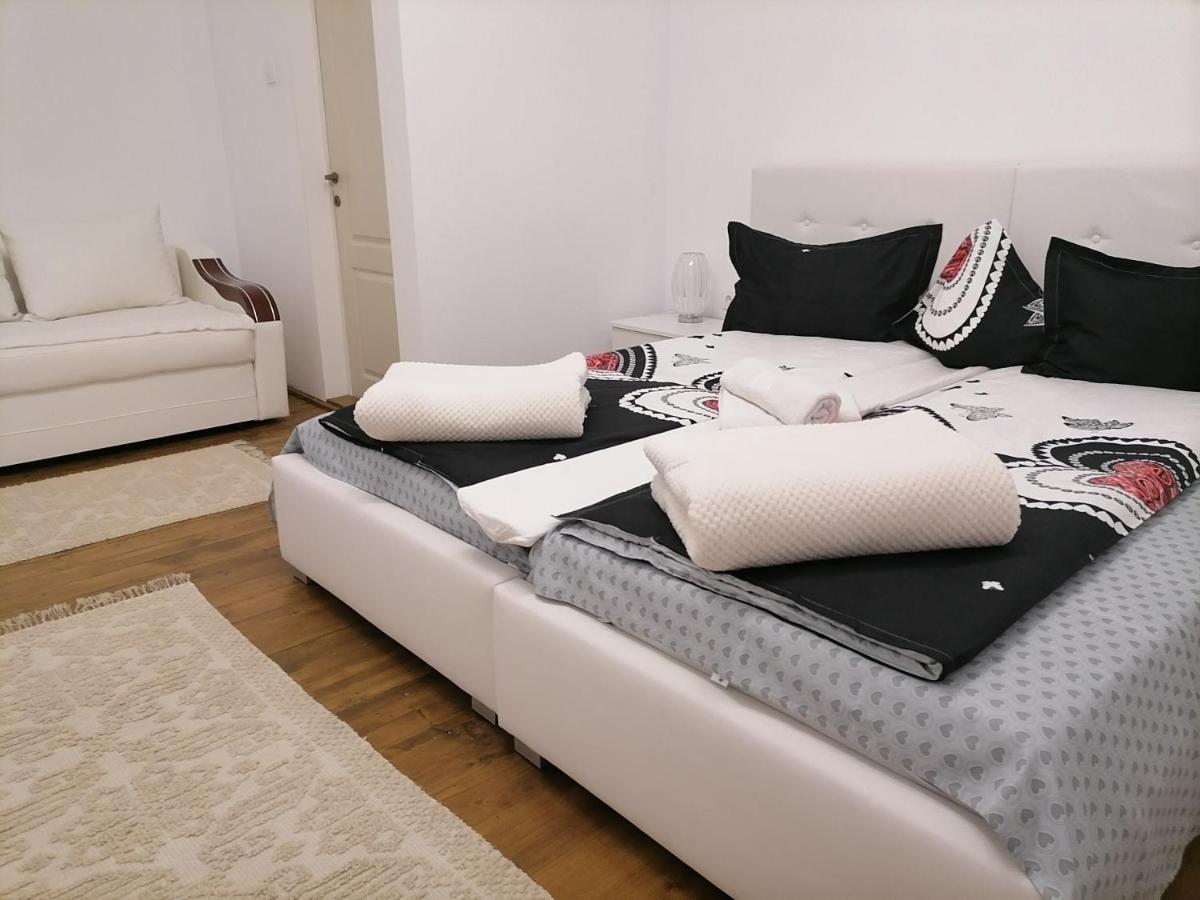 Pensiunea Izabel Lacu Rosu Buitenkant foto